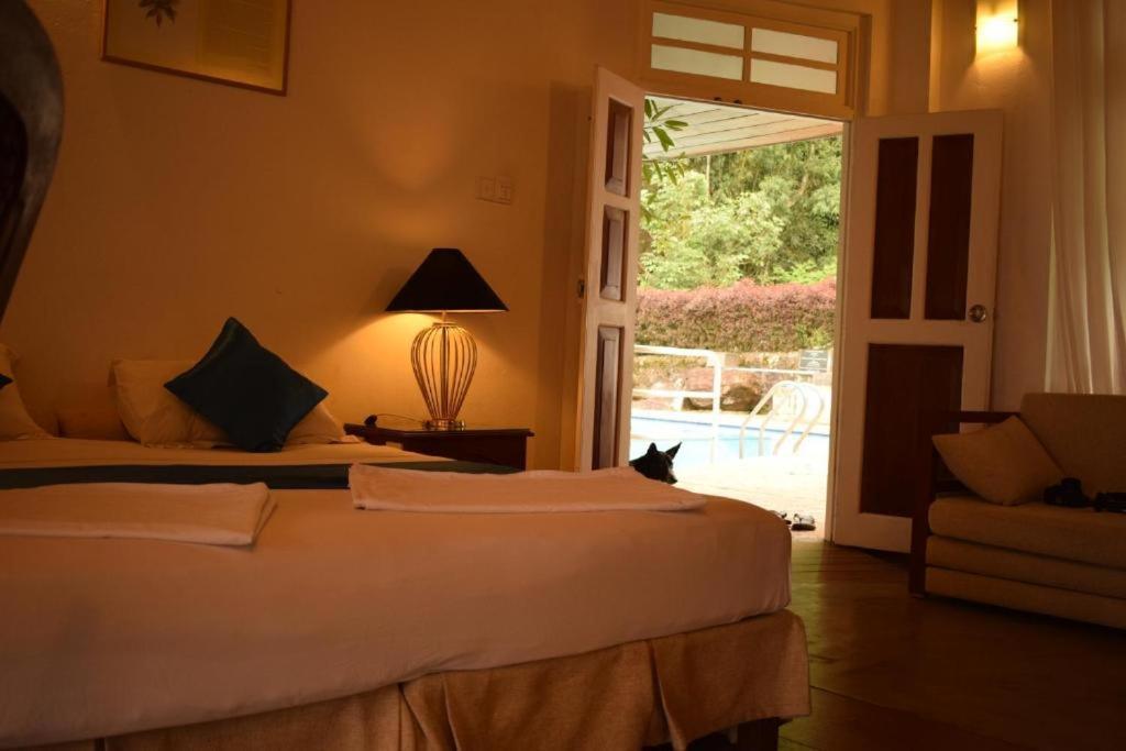Forest Edge Hotel Ginigathena Exterior photo