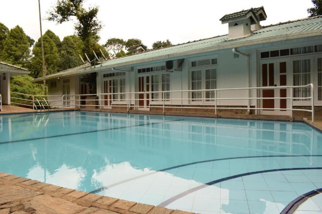Forest Edge Hotel Ginigathena Exterior photo